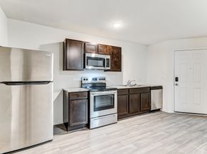 7925 Way Street, Houston TX 77028