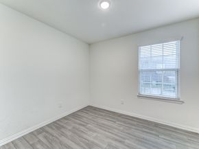 7925 Way Street, Houston TX 77028