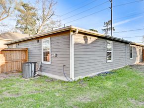 7925 Way Street, Houston TX 77028