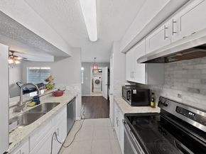 8101 Amelia Road 404, Houston TX 77055