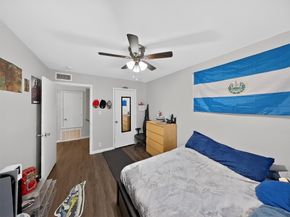 8101 Amelia Road 404, Houston TX 77055