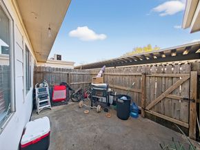 8101 Amelia Road 404, Houston TX 77055