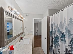 8101 Amelia Road 404, Houston TX 77055