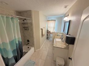 1735 W 43rd Street, Houston TX 77018