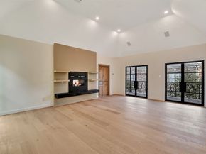 74 Briar Hollow Lane, Houston TX 77027