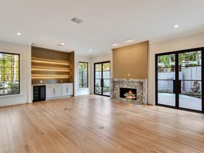 74 Briar Hollow Lane, Houston TX 77027