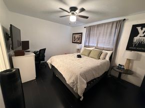 11002 Hammerly Boulevard 93, Houston TX 77043