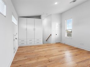 319 Eastwood Street, Houston TX 77011