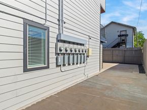 319 Eastwood Street, Houston TX 77011