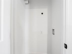 319 Eastwood Street, Houston TX 77011