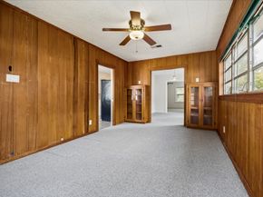 6629 Wildwood Way, Houston TX 77023