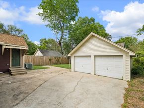 6629 Wildwood Way, Houston TX 77023