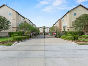 870 Fisher Street, Houston TX 77018