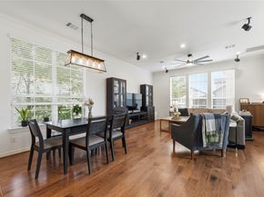870 Fisher Street, Houston TX 77018