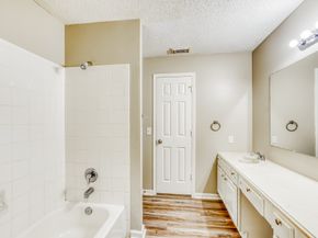 1635 Ridgebriar Drive, Houston TX 77014