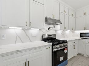 6037 S Acres Drive, Houston TX 77048