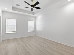 6037 S Acres Drive, Houston TX 77048