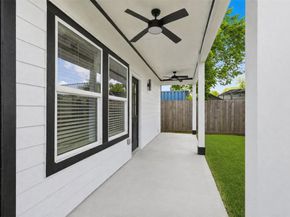 6037 S Acres Drive, Houston TX 77048