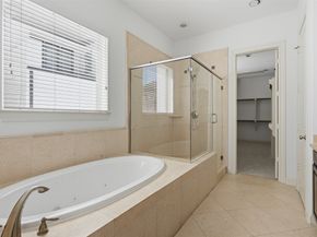 2027 Fannin Station, Houston TX 77045