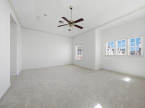2027 Fannin Station, Houston TX 77045