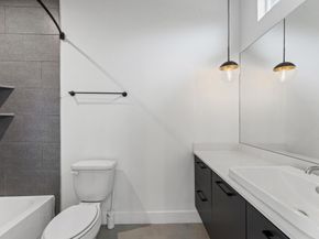 1404 Bailey Street, Houston TX 77019