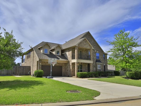 2146 Graystone Hills Drive, Conroe TX 77304