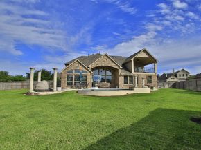 2146 Graystone Hills Drive, Conroe TX 77304