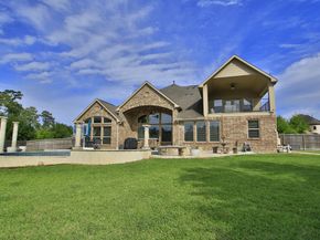 2146 Graystone Hills Drive, Conroe TX 77304