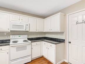 6 Verbena Bend Place, The Woodlands TX 77382