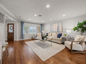 6546 Lindyann Lane, Houston TX 77008