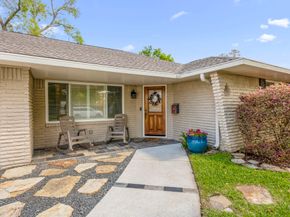 6546 Lindyann Lane, Houston TX 77008