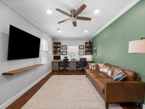 6546 Lindyann Lane, Houston TX 77008