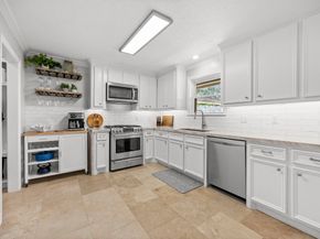 6546 Lindyann Lane, Houston TX 77008