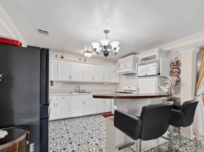 530 Frankie Street 1, Houston TX 77015