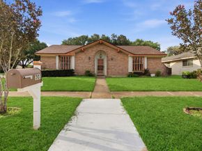 303 N Forest Boulevard, Houston TX 77090