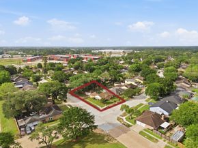 303 N Forest Boulevard, Houston TX 77090