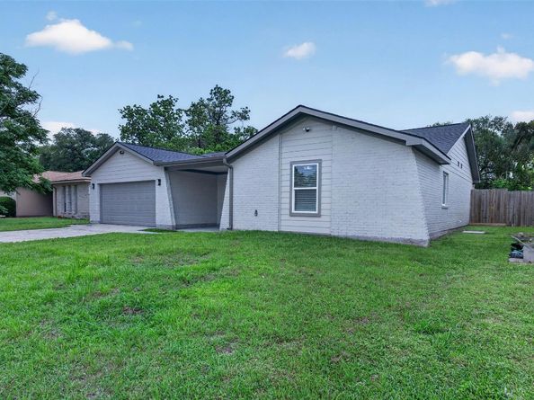 2610 Ridge Hollow Drive, Houston TX 77067