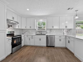 2610 Ridge Hollow Drive, Houston TX 77067