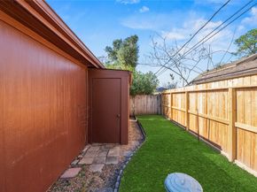 8510 Braes Meadow Drive, Houston TX 77071