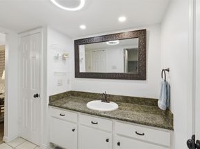 7575 Katy Fwy 89, Houston TX 77024