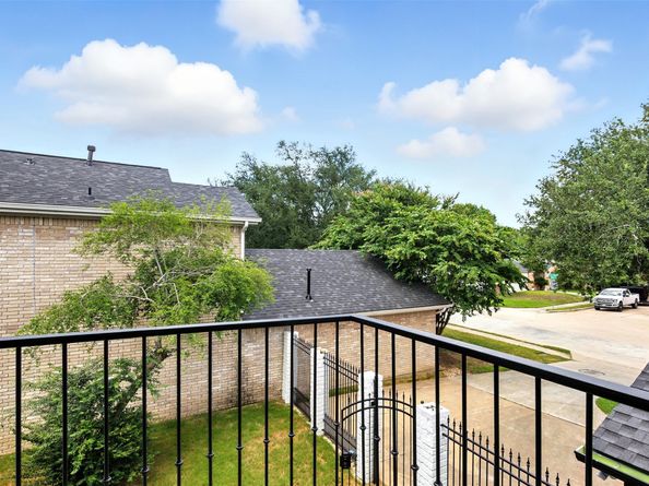 1202 Forest Home Drive, Houston TX 77077