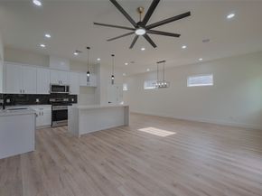 2422 Dalview Street, Houston TX 77091