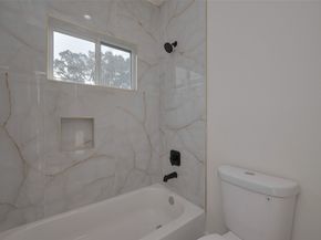 2422 Dalview Street, Houston TX 77091