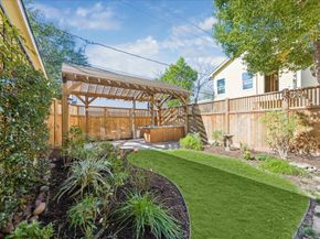 1213 Ashland Street, Houston TX 77008