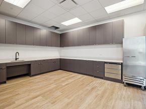 1711 Allen Parkway 2101, Houston TX 77019