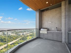 1711 Allen Parkway 2101, Houston TX 77019