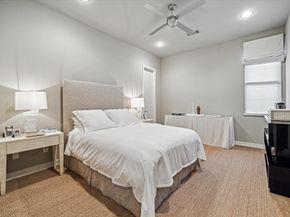 2211 Avalon Place, Houston TX 77019