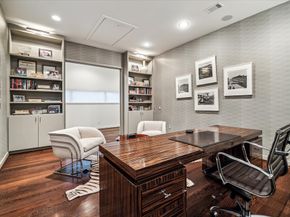 2211 Avalon Place, Houston TX 77019