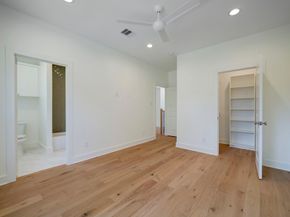 955 W 42nd Street, Houston TX 77018