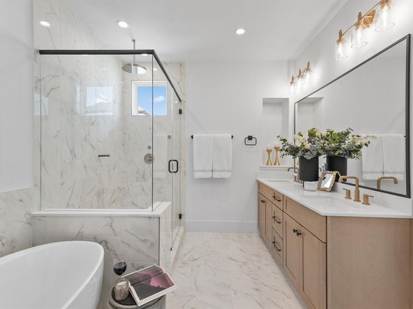 2210 Dennis Street, Houston TX 77004